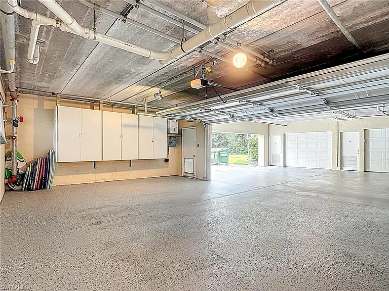 Pebble Creek Cir — Photo 34
