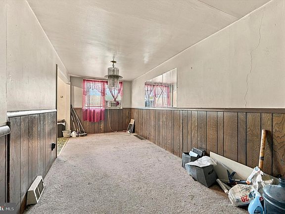 5th image of 1834 Farrington Rd