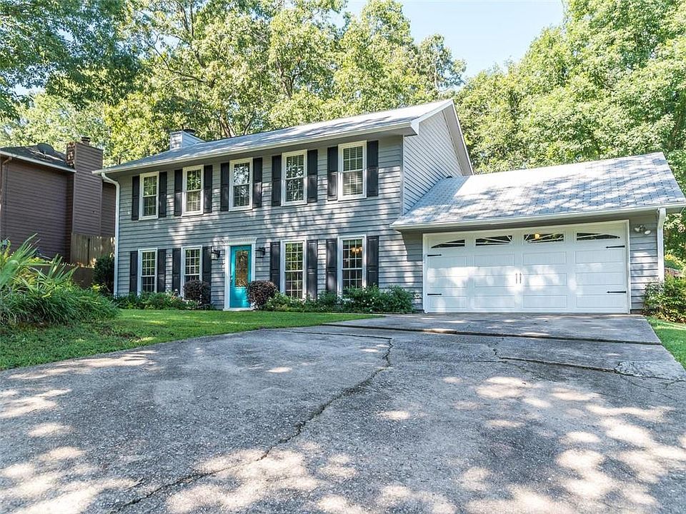 1st image of 900 Lake Haven Ct
