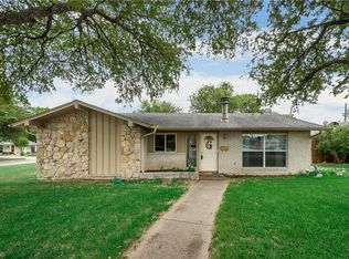 8240 Greenhollow Ln, Dallas, TX 75240