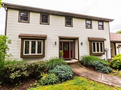 100 Pinecrest Dr S, Beaver Falls, PA, 15010