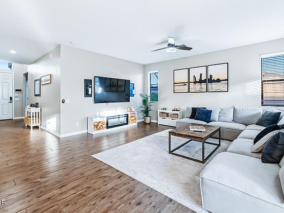 4th image of 1302 Lobo Dr