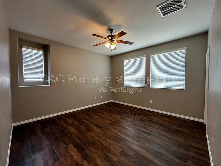 686 S Euclid St — Photo 11
