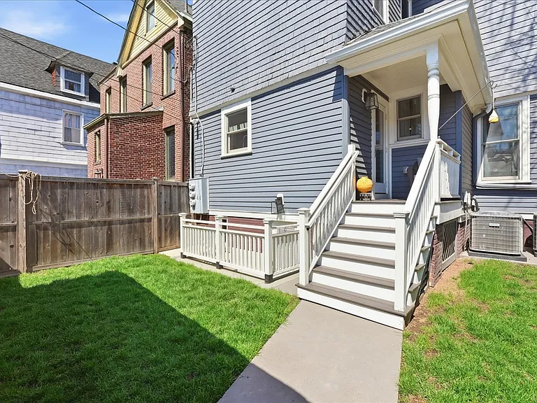 41 Bentley Ave #1 — Photo 35