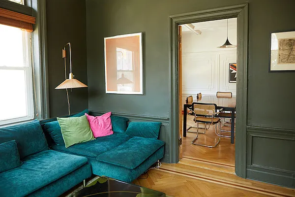 Rented by Compass | media 32