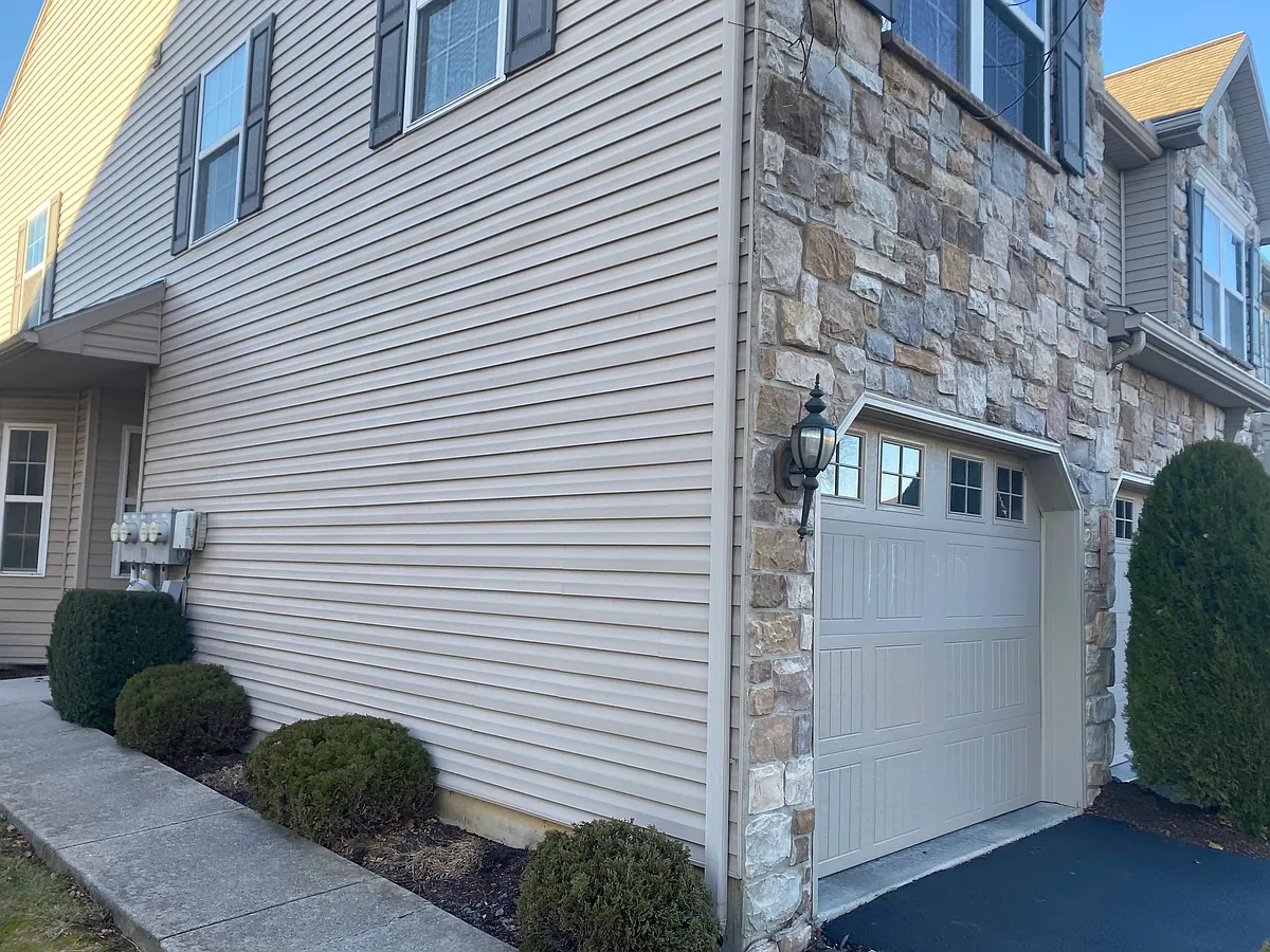 Building Photo - 410 Mercury Dr