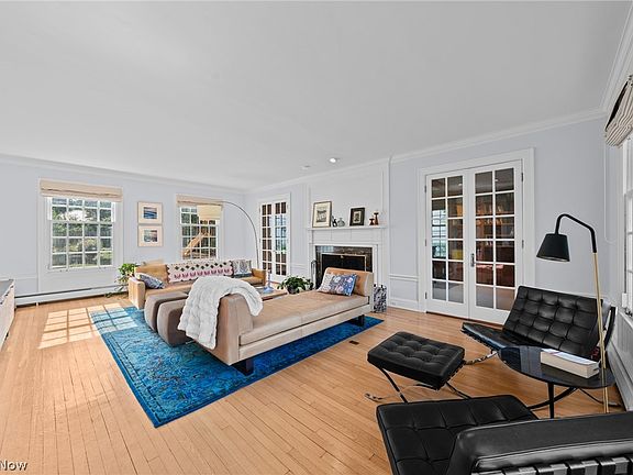 5th image of 2873 Glengary Rd