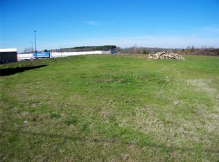 E Washington St, Idabel, OK 74745