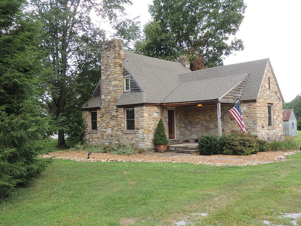 1st image of 891 Highland Ln