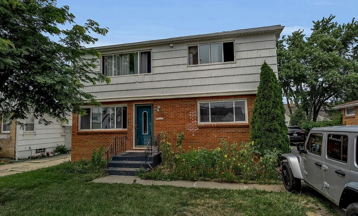 3 bed, 1250 sqft, $1,500 — Photo 2