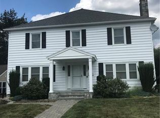 11 Cliff Street Ext #2B, Shelton, CT 06484