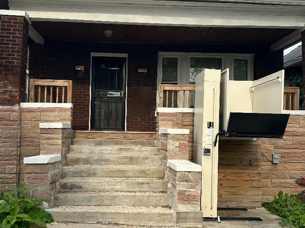 5655 S Artesian Ave, Chicago, IL 60629