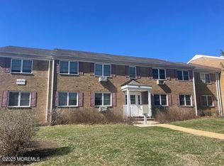 76 Manchester Ct APT A, Freehold, NJ 07728