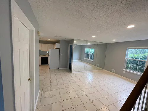 6 Prestwick Way Photo 1