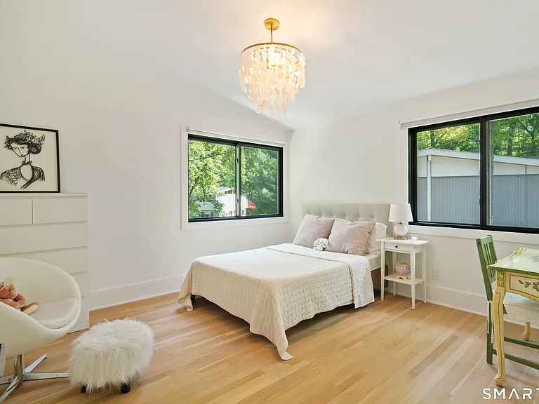 1 Crawford Ter — Photo 17