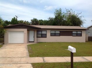 831 Berkshire Rd, Daytona Beach, FL 32117