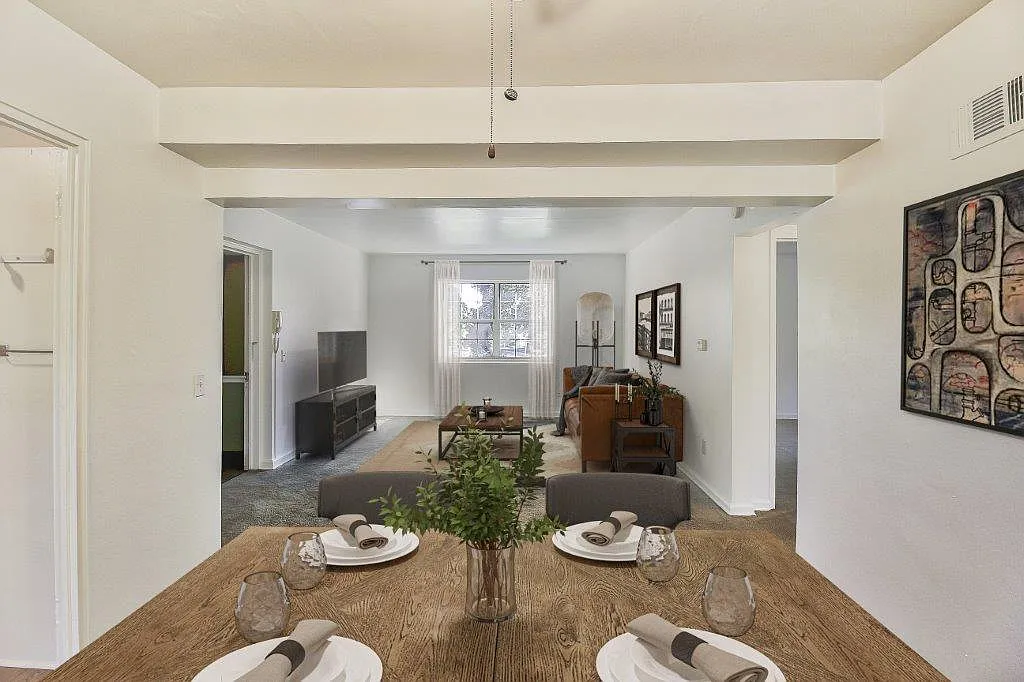 Brighton Gardens Apartment Homes — Photo 4