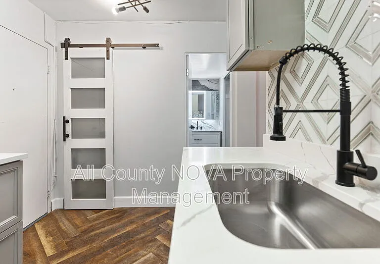 922 24th St NW #614 — Photo 27