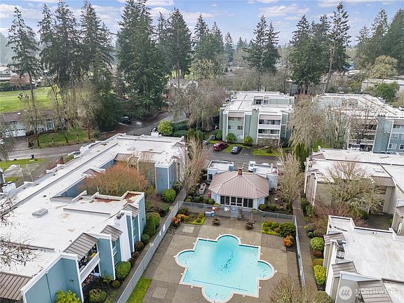 3rd image of 7425 Ruby Drive SW #E14