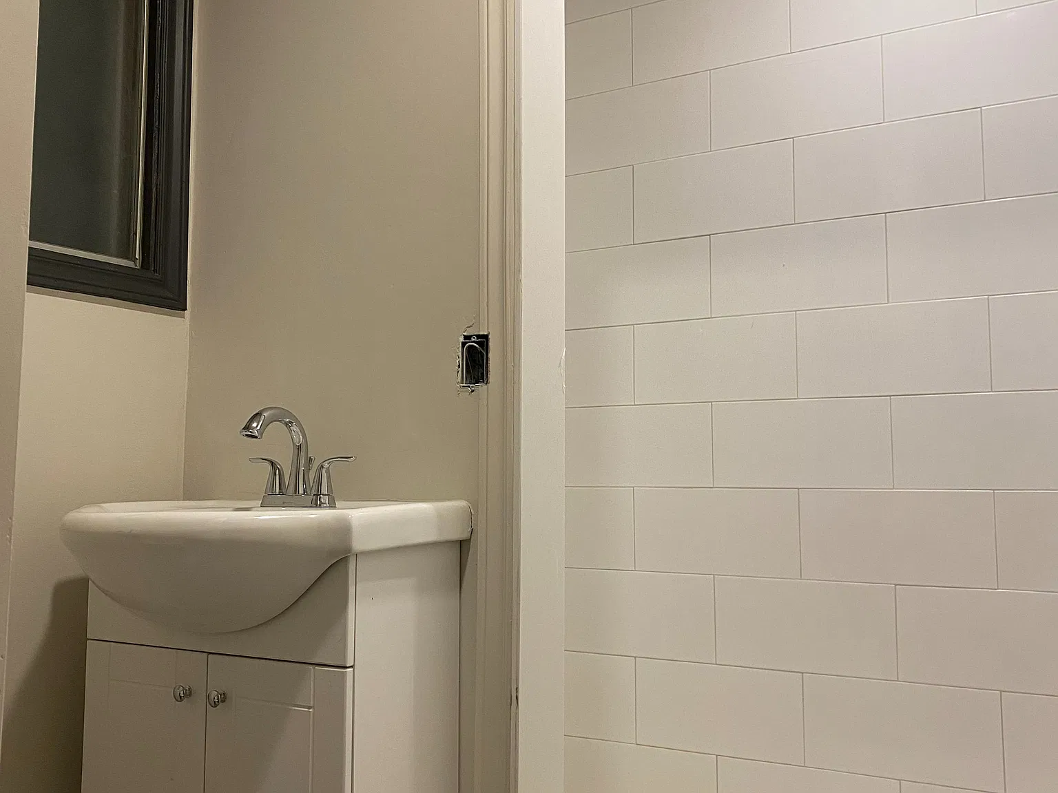 192 Lincoln Rd W — Photo 2