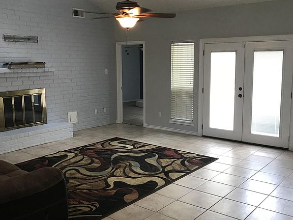 4th image of 12322 Oak Park Dr