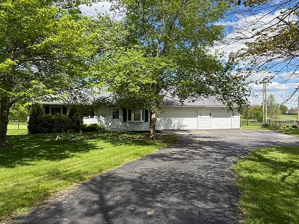 20315 Hurshtown Rd, Grabill, IN 46741
