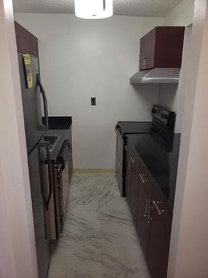 3rd image of 2540 Shore Blvd #C14