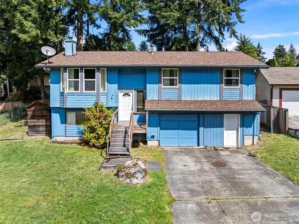 351 NW Oakmont Way, Bremerton, WA 98311