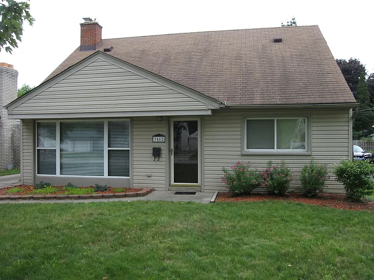 7462 N Vernon St — Photo 16