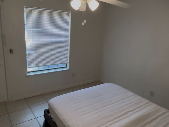 3rd image of 1266 High Rd