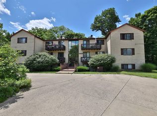 2040 Woodtrail Dr APT 5, Fairfield, OH 45014