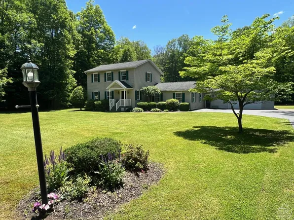 64 Manorwoods, Cairo, NY 12473