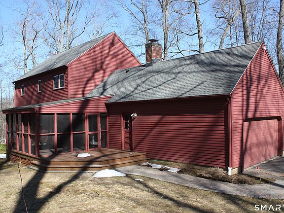 2nd image of 40 Deerfield Drive