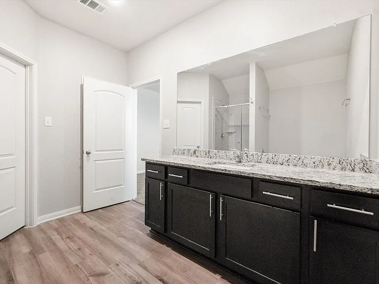 4004 Millau Ln — Photo 25