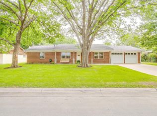 317 SW Harris St, Burleson, TX 76028