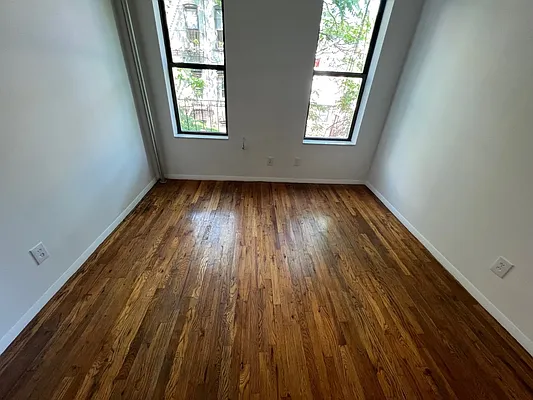 Rented by GreenVill Real Estate LLC | media 3