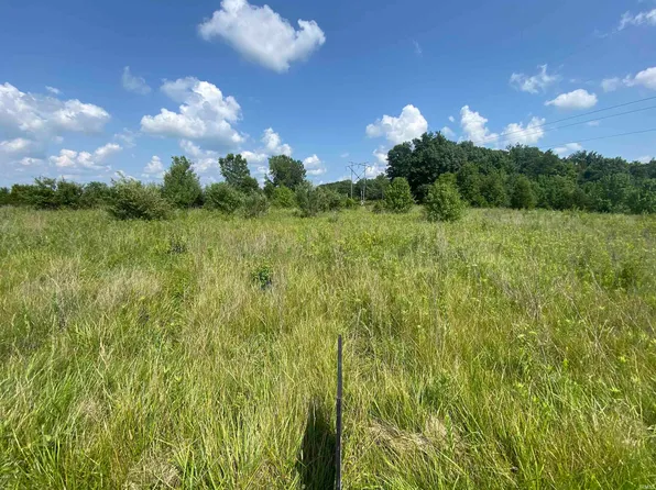 1141 N 420th Rd W #16, Huntington, IN 46750