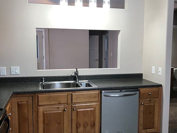 4th image of 819 S Main Ave APT 2