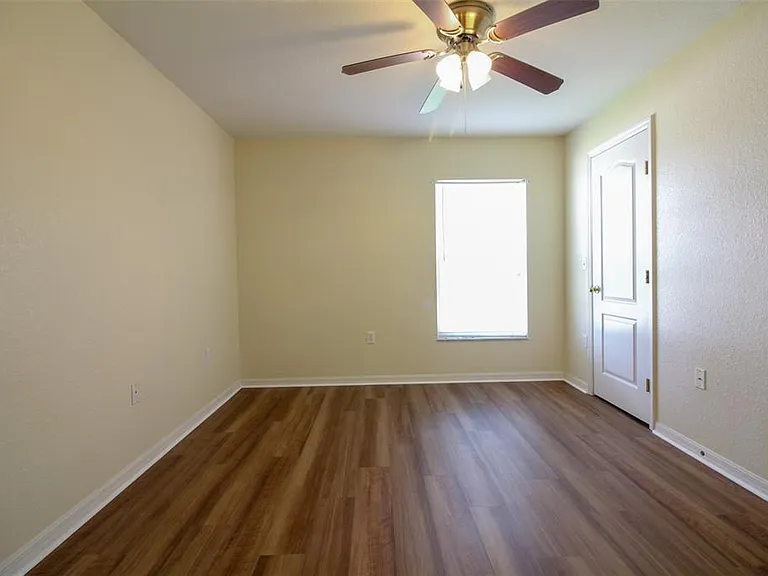 6719 Highlands Creek Blvd — Photo 25