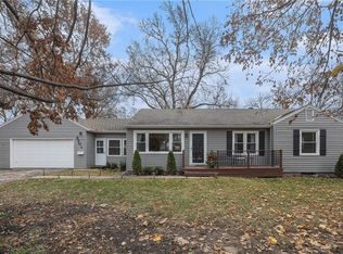8401 Walmer St, Overland Park, KS 66212
