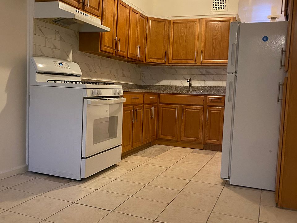 1st image of 9902 Avenue J Floor 1