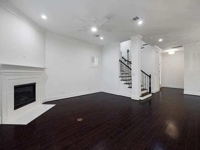 8213 Cabernet Ln — Photo 13