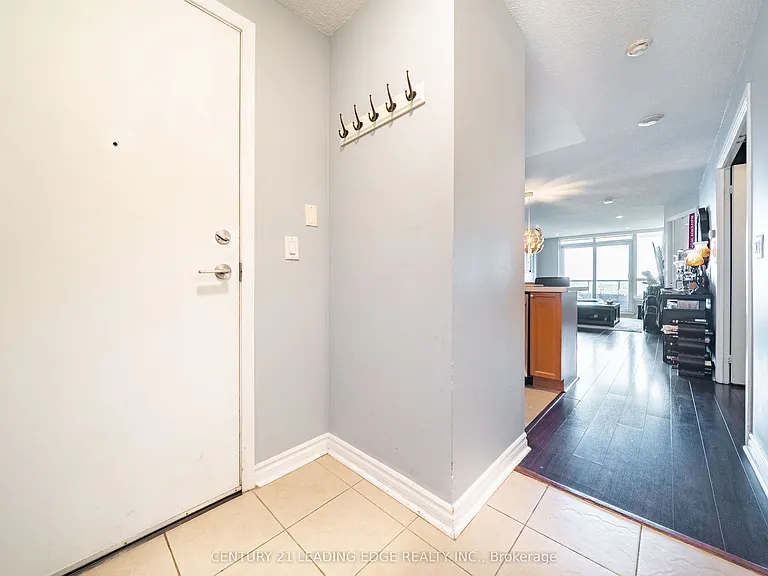17 Barberry Pl #808 — Photo 8