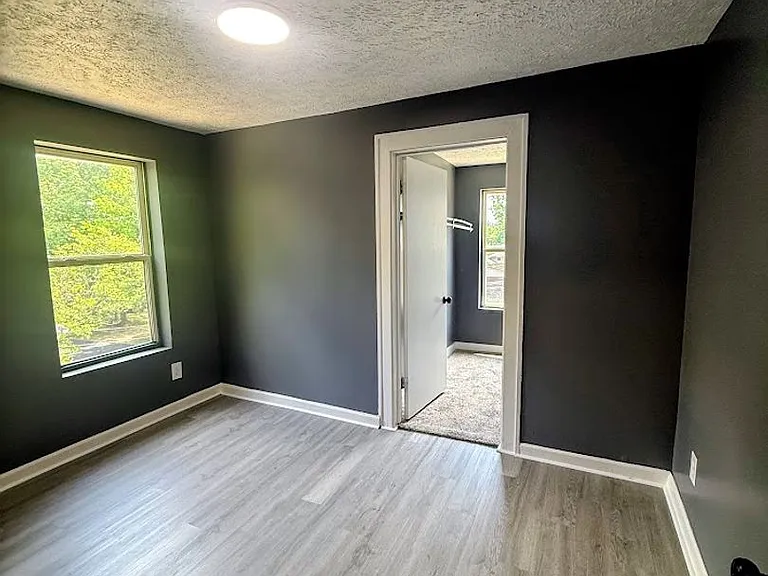 799 Fess Ave — Photo 11