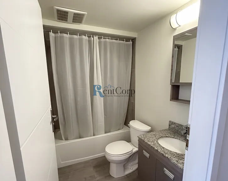 1-257 Hemlock St #517 — Photo 3