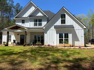 2091 Brown Creek Rd, Hamilton, GA 31811