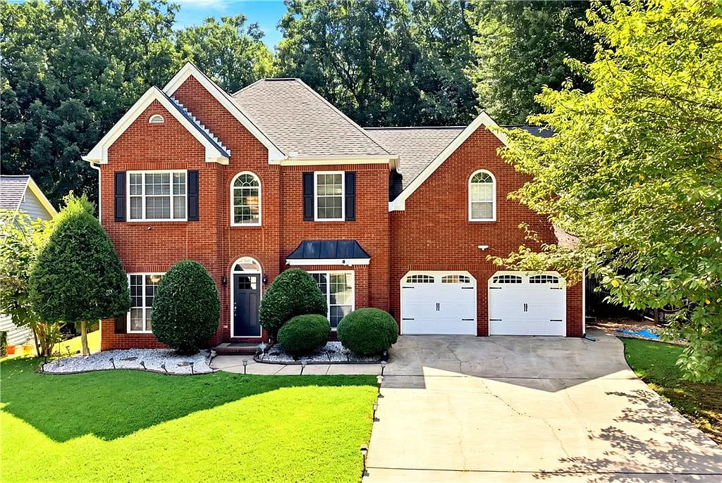 4 bed, 2.5 bath, 2553 sqft, $2,795 — Photo 1