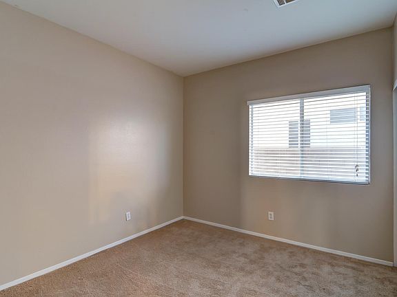 5th image of 2421 Sunset Hills Ct