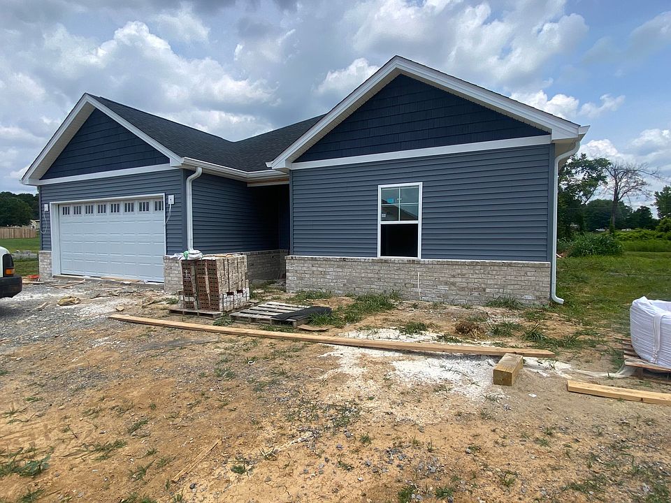 1st image of 36 Fieldstone Cir