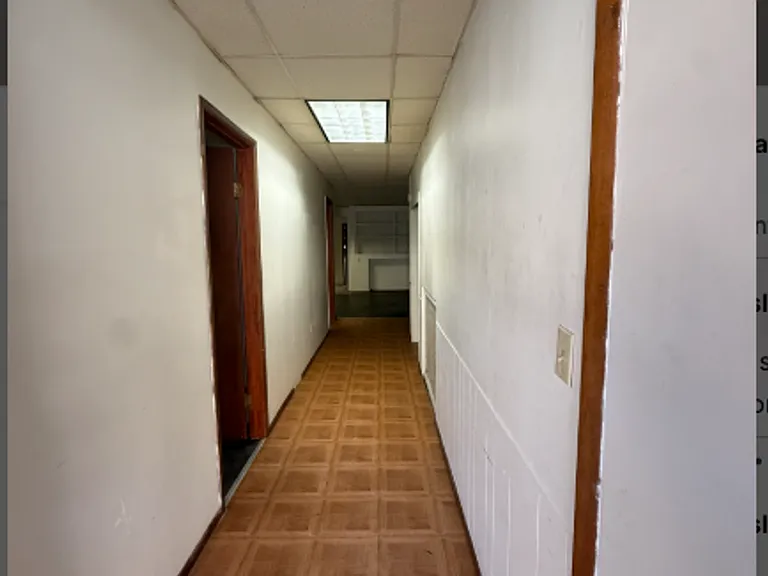 446 McKean Ave — Photo 11